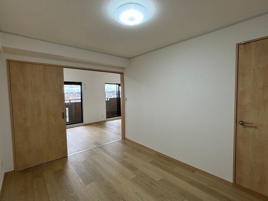 apartment 三重県四日市市下さざらい町11番10号 Sプレイス