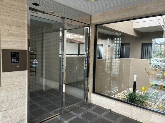 apartment 三重県四日市市下さざらい町11番10号 Sプレイス