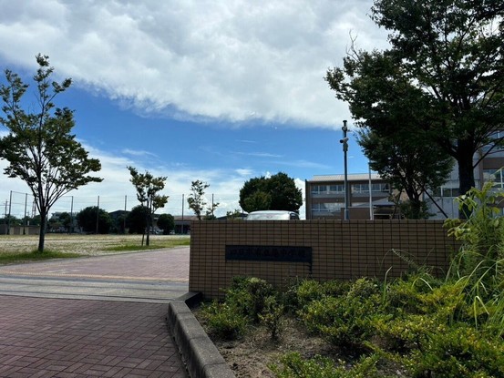 apartment 三重県四日市市下さざらい町11番10号 Sプレイス