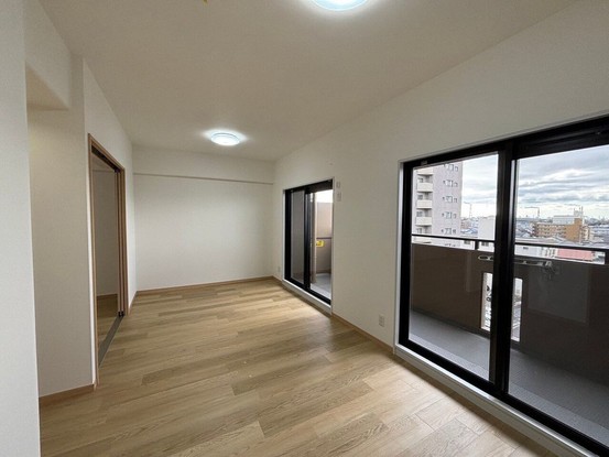 apartment 三重県四日市市下さざらい町11番10号 Sプレイス