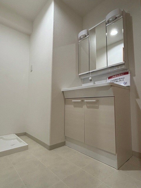 apartment 三重県四日市市下さざらい町11番10号 Sプレイス