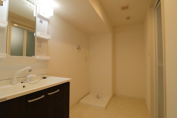 apartment 三重県四日市市下さざらい町11番10号 Sプレイス
