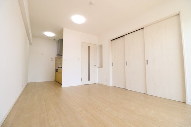 apartment 三重県四日市市下さざらい町11番10号 Sプレイス
