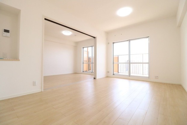 apartment 三重県四日市市下さざらい町11番10号 Sプレイス