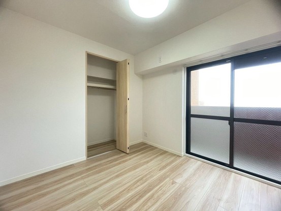 apartment 三重県四日市市下さざらい町11番10号 Sプレイス