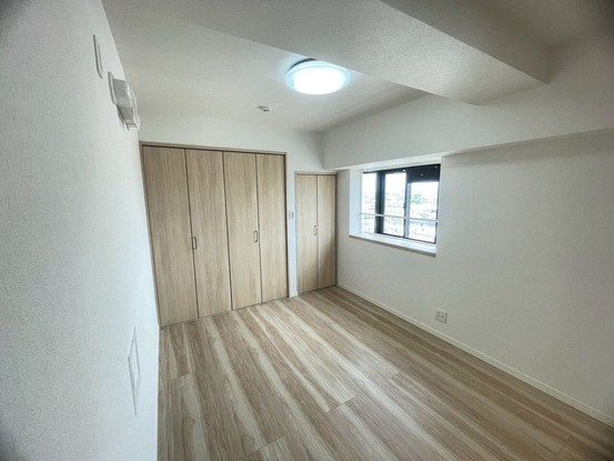 apartment 三重県四日市市下さざらい町11番10号 Sプレイス