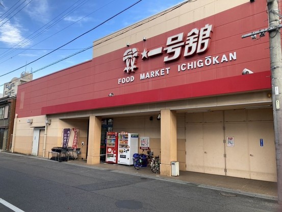 apartment 三重県四日市市下さざらい町11番10号 Sプレイス