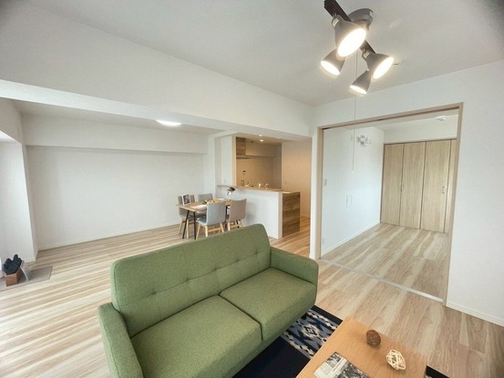 apartment 三重県四日市市下さざらい町11番10号 Sプレイス
