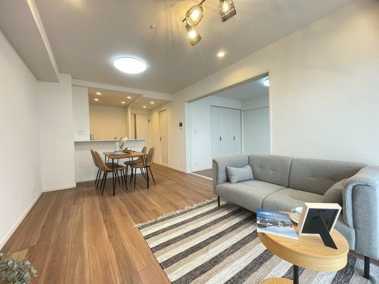 apartment 三重県四日市市下さざらい町11番10号 Sプレイス