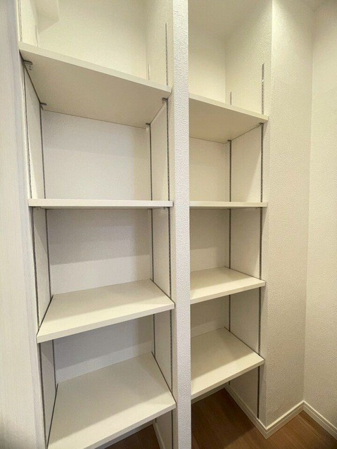 apartment 三重県四日市市下さざらい町11番10号 Sプレイス