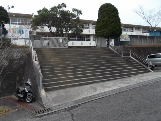 detached 長崎県西彼杵郡長与町嬉里郷
地図を見る