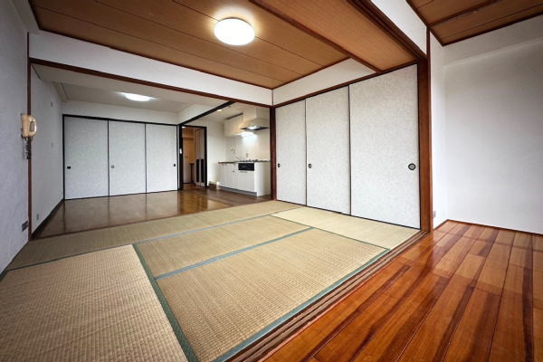 apartment 静岡県熱海市熱海
地図を見る