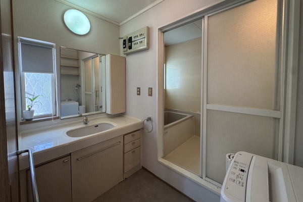 detached 神奈川県足柄下郡真鶴町岩
地図を見る