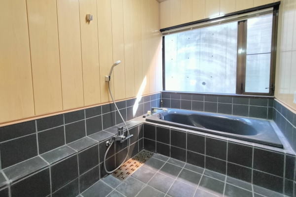 detached 神奈川県足柄下郡真鶴町岩
地図を見る