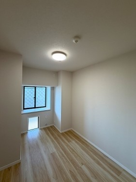 apartment 神奈川県横浜市港南区上大岡西１丁目１３番８号 大樹生命上大岡ビル5階