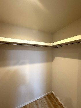 apartment 神奈川県横浜市港南区上大岡西１丁目１３番８号 大樹生命上大岡ビル5階