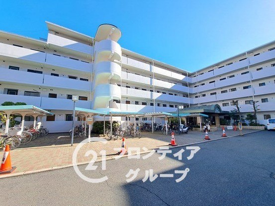 apartment 奈良県大和高田市大字市場
地図を見る