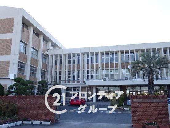 apartment 奈良県大和高田市大字市場
地図を見る