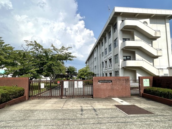 apartment 奈良県大和郡山市高田町
地図を見る