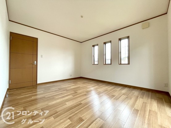 detached 奈良県磯城郡田原本町大字宮森
地図を見る