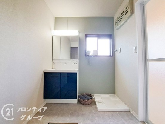 detached 奈良県大和高田市大字今里川合方
地図を見る