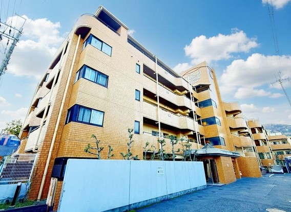 apartment 奈良県生駒市西菜畑町
地図を見る