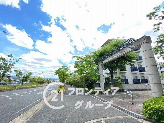 apartment 京都府木津川市兜台２丁目
地図を見る