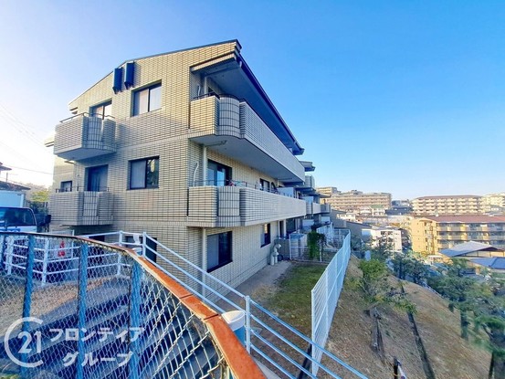apartment 奈良県奈良市あやめ池南８丁目
地図を見る