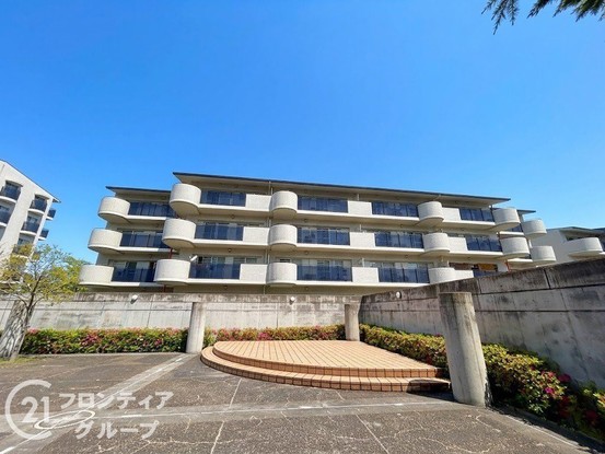 apartment 京都府木津川市兜台２丁目
地図を見る