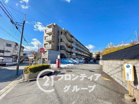 apartment 奈良県奈良市帝塚山２丁目
地図を見る