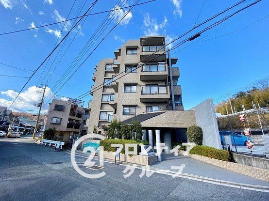 apartment 奈良県奈良市帝塚山２丁目
地図を見る