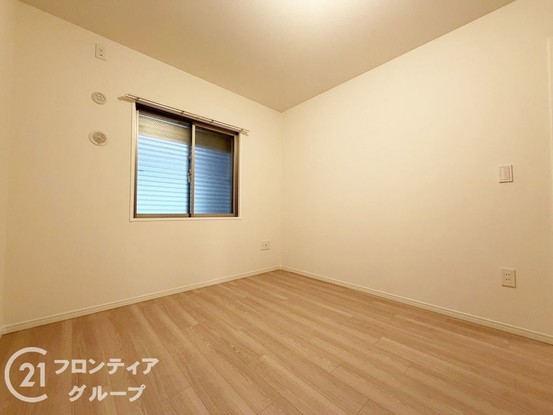 apartment 奈良県大和高田市大字大中
地図を見る