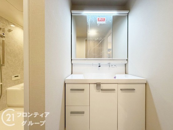 apartment 奈良県大和高田市大字大中
地図を見る