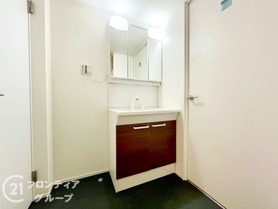 apartment 奈良県奈良市三条川西町
地図を見る
