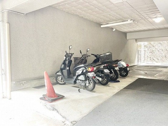 apartment 奈良県橿原市西池尻町
地図を見る