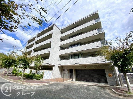 apartment 奈良県奈良市帝塚山６丁目
地図を見る