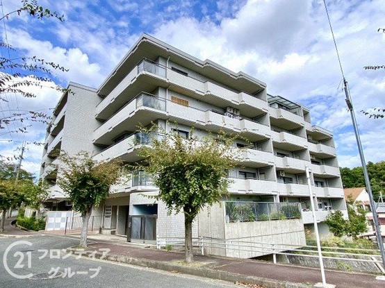 apartment 奈良県奈良市帝塚山６丁目
地図を見る