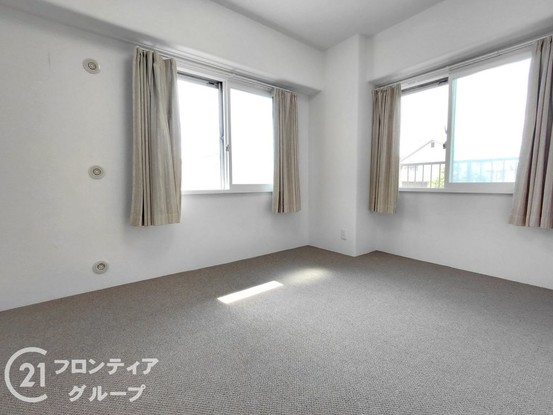 apartment 奈良県大和高田市昭和町
地図を見る