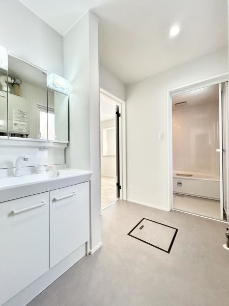 detached 北海道札幌市白石区北郷一条１丁目5-13