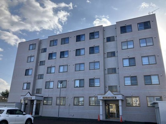 apartment 北海道札幌市白石区北郷一条１丁目5-13