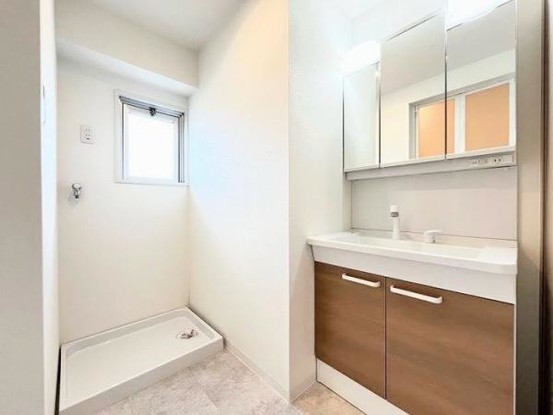 apartment 愛知県名古屋市名東区本郷３丁目5番地　グロウバルビル2階　2C号室