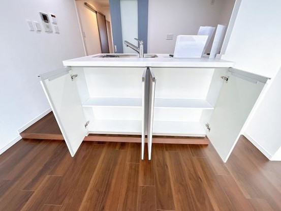 apartment 愛知県名古屋市名東区本郷３丁目5番地　グロウバルビル2階　2C号室