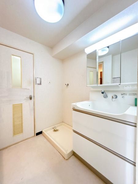 apartment 愛知県名古屋市名東区本郷３丁目5番地　グロウバルビル2階　2C号室