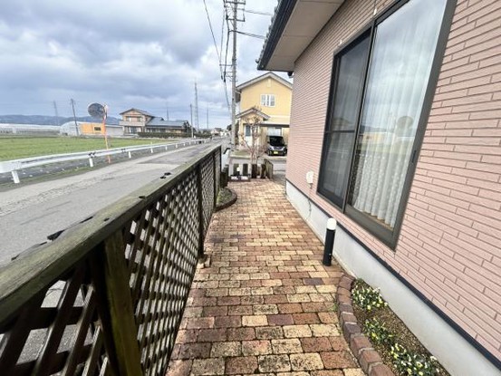 detached 福井県敦賀市平和町37-6　山田ビル　1階A号室