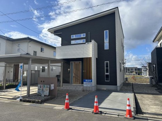 detached 福井県敦賀市平和町37-6　山田ビル　1階A号室
