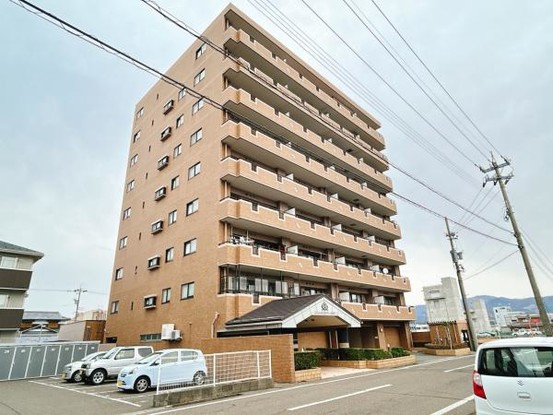 apartment 福井県敦賀市平和町37-6　山田ビル　1階A号室