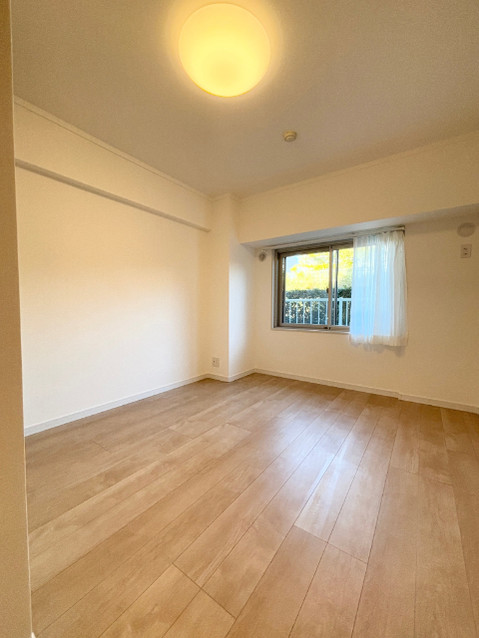 apartment 千葉県松戸市新松戸１丁目439-8 岡田ビル１Ｆ