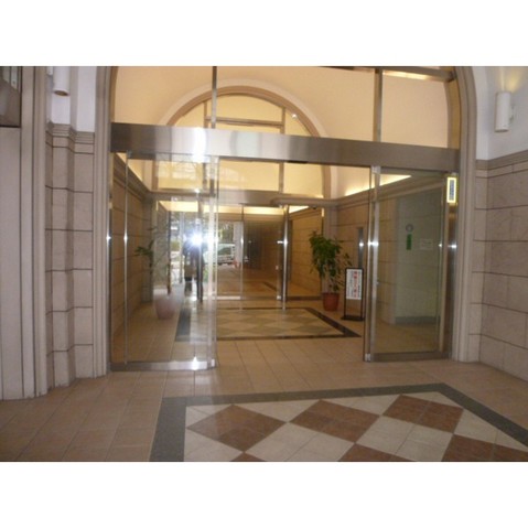 apartment 千葉県千葉市花見川区幕張本郷２丁目8-4 石渡第５ビル１階