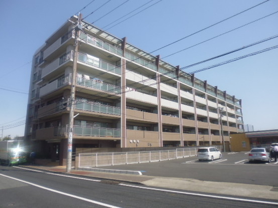 apartment 群馬県高崎市並榎町
地図を見る