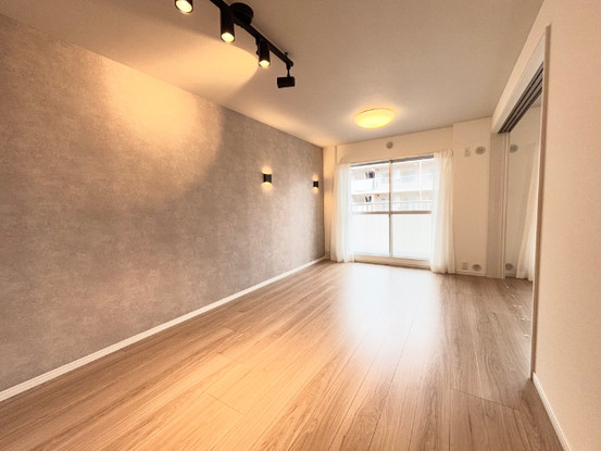 apartment 千葉県浦安市入船４丁目6-1 Ｍ・Ｙ・Ｍビル　１Ｆ